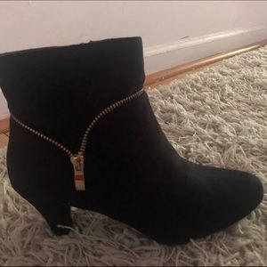 Angel steps heeled booties